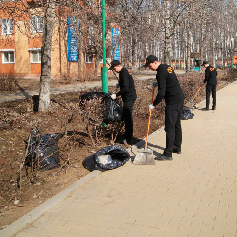 Уборка листьев в Тобольске